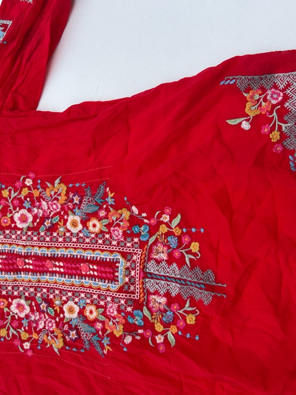 Johnny Was Red Embroidered Floral V‑Neck Tunic - Picture 8 of 13